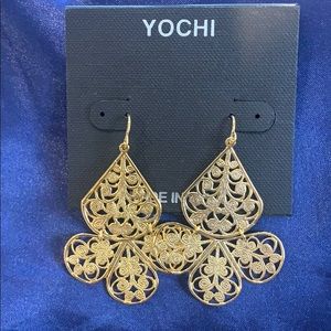 Yochi - Gold Filigree Petal Earrings